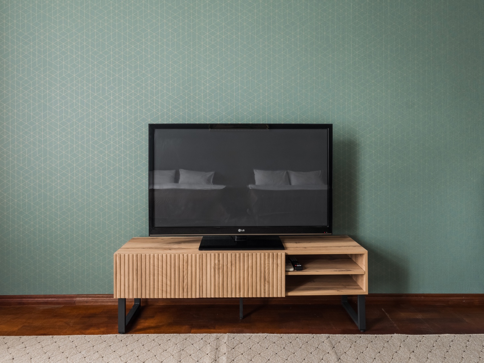 Большая студия с видом на набережную канала Грибоедова у Казанского собора