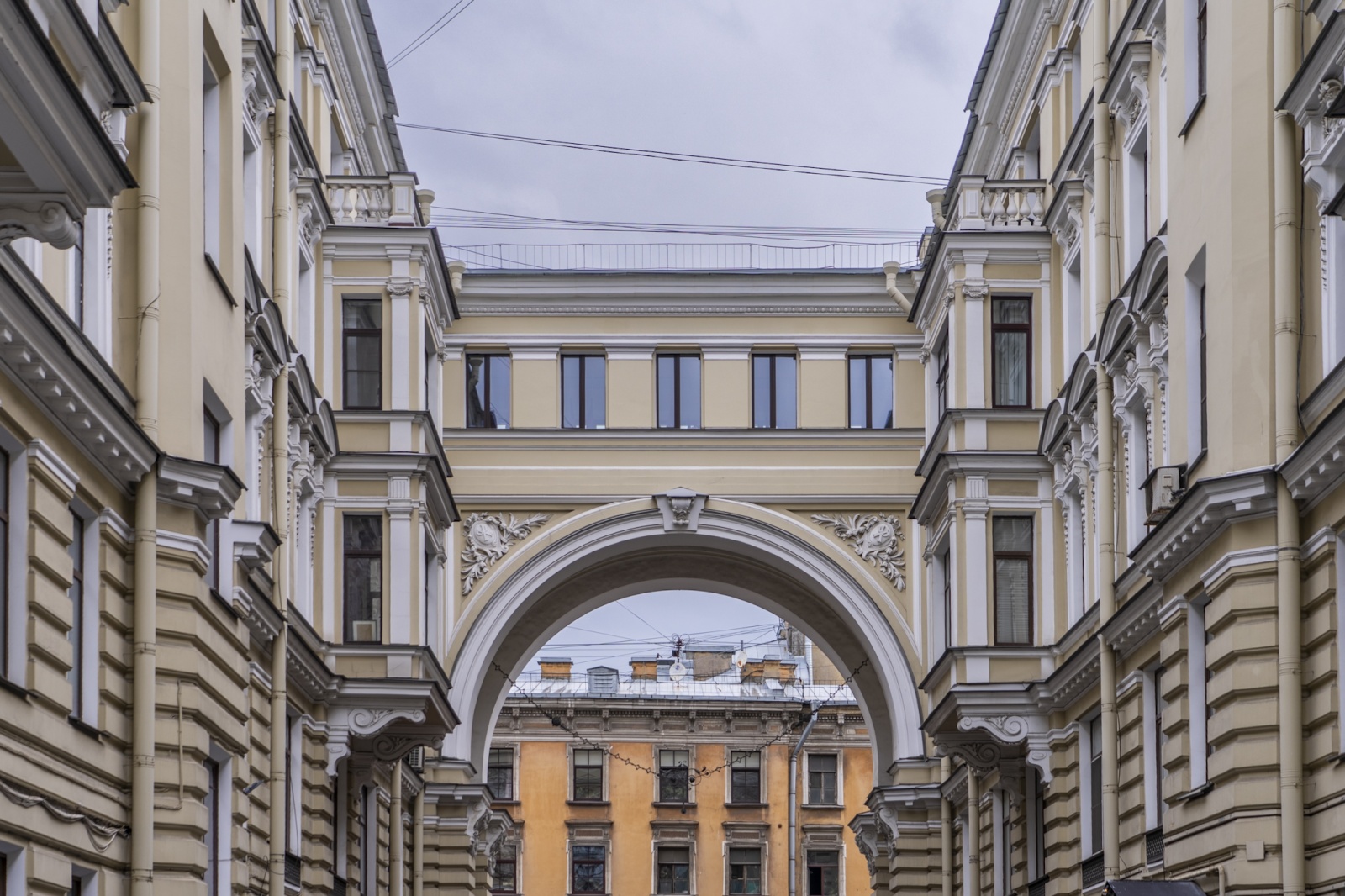 3-к квартира в историческом доме в центре с парковкой
