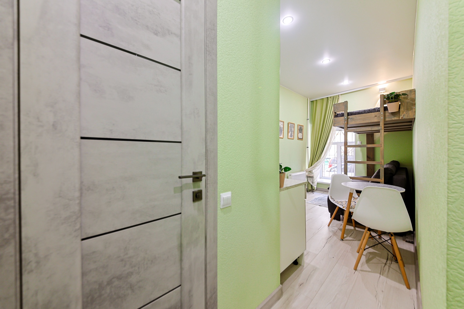 Уютная студия в центре Санкт-Петербурга