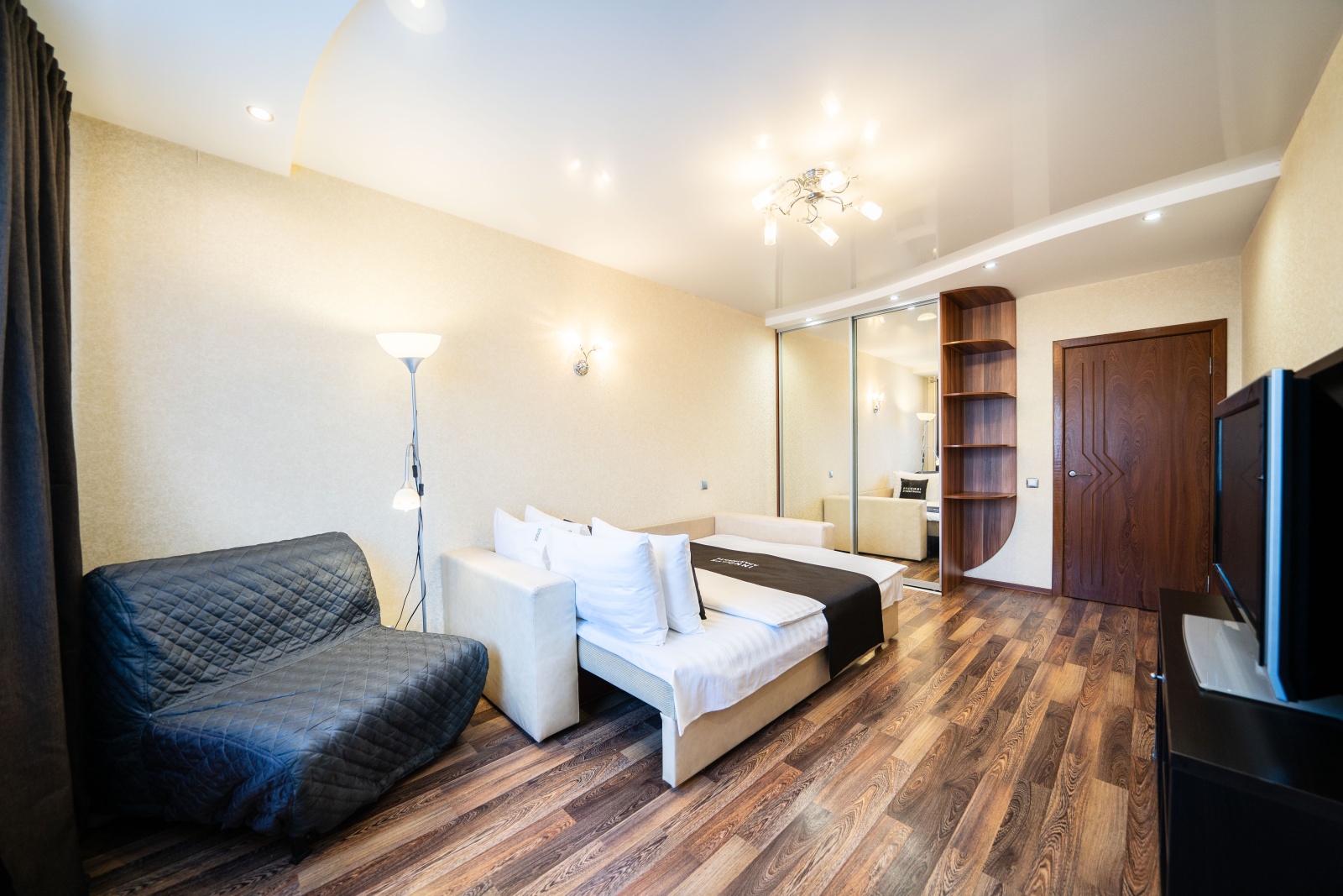 Inndays Apartments Кораблестроителей 29