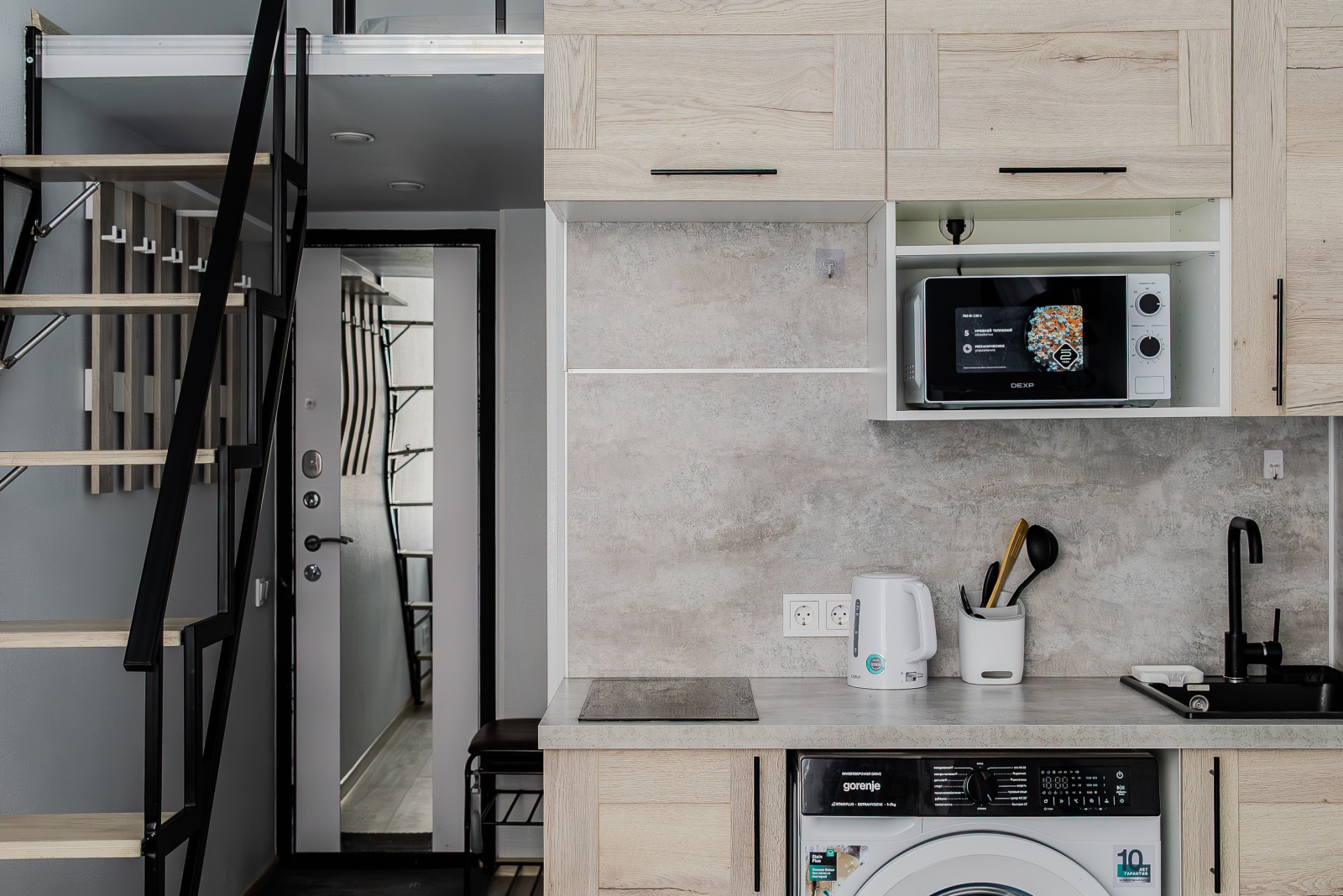 Коломенская 10