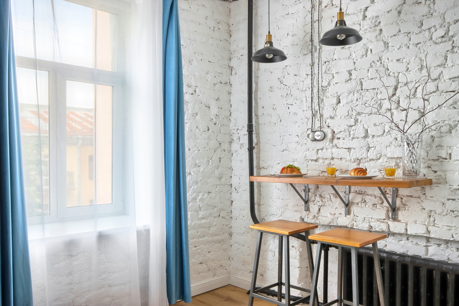 Стильная студия в тихом доме