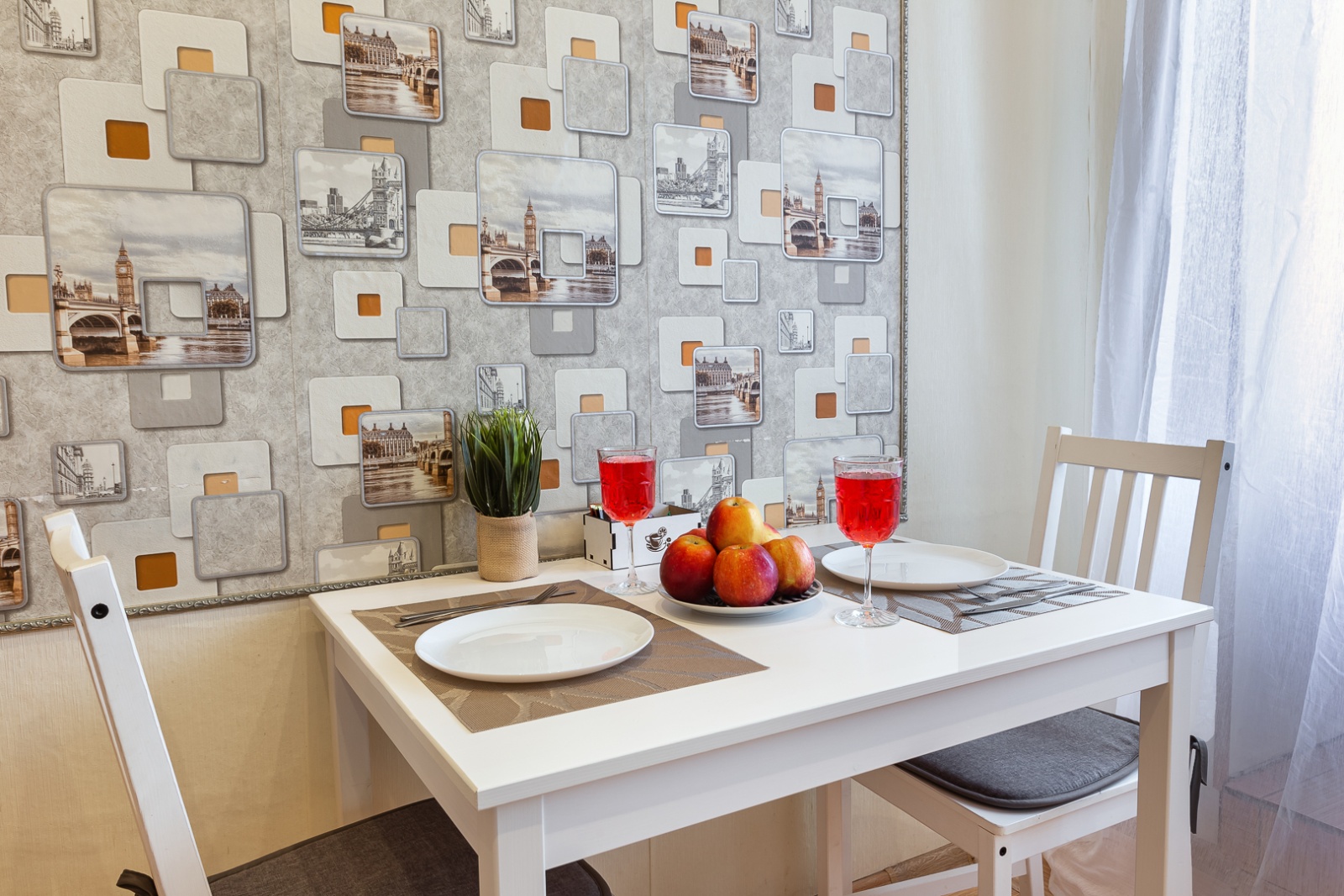 Однокомнатная на Фермском 32