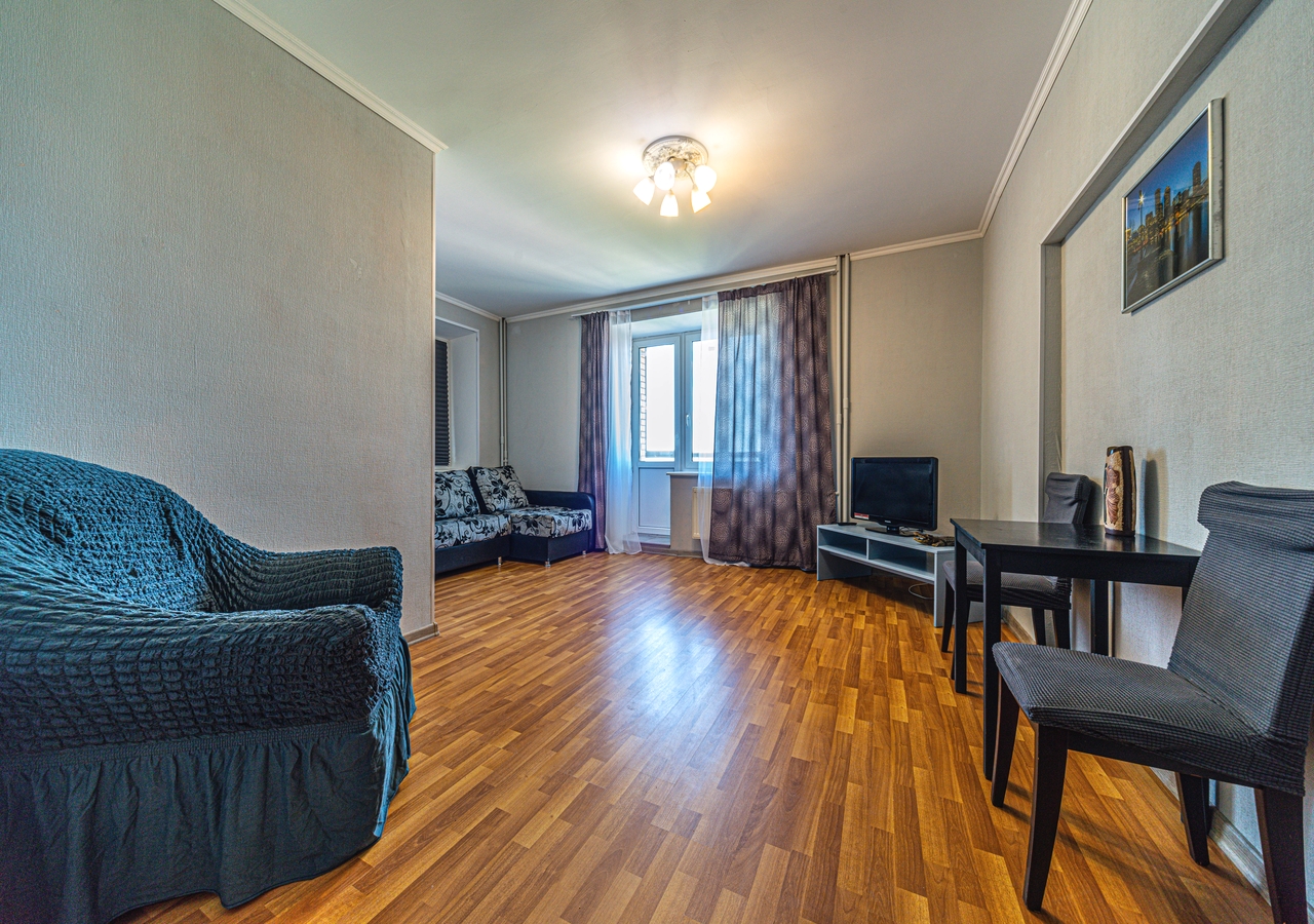 Двухкомнатная квартира около института Профсоюзов