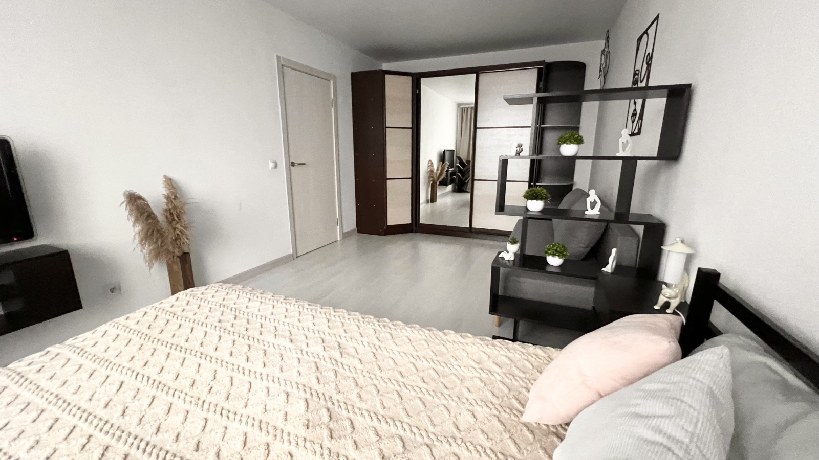 Уютно и точка! Панорамные окна и шикарный вид на закат!