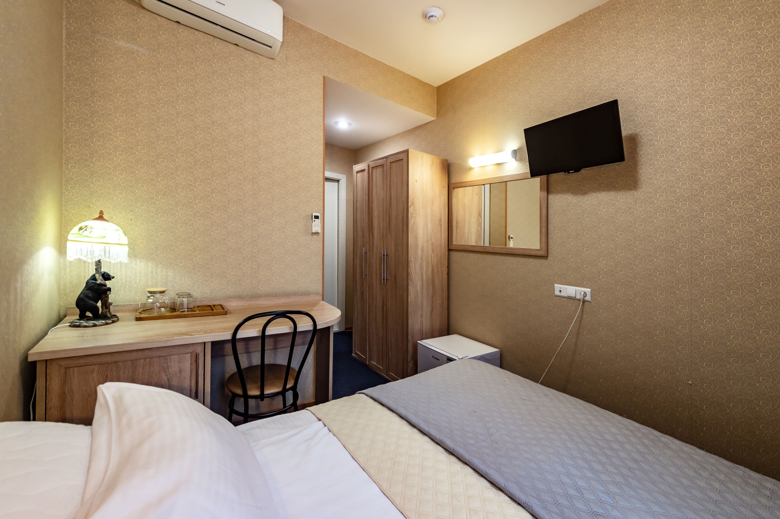 Номер компактный на Б.Конюшенной