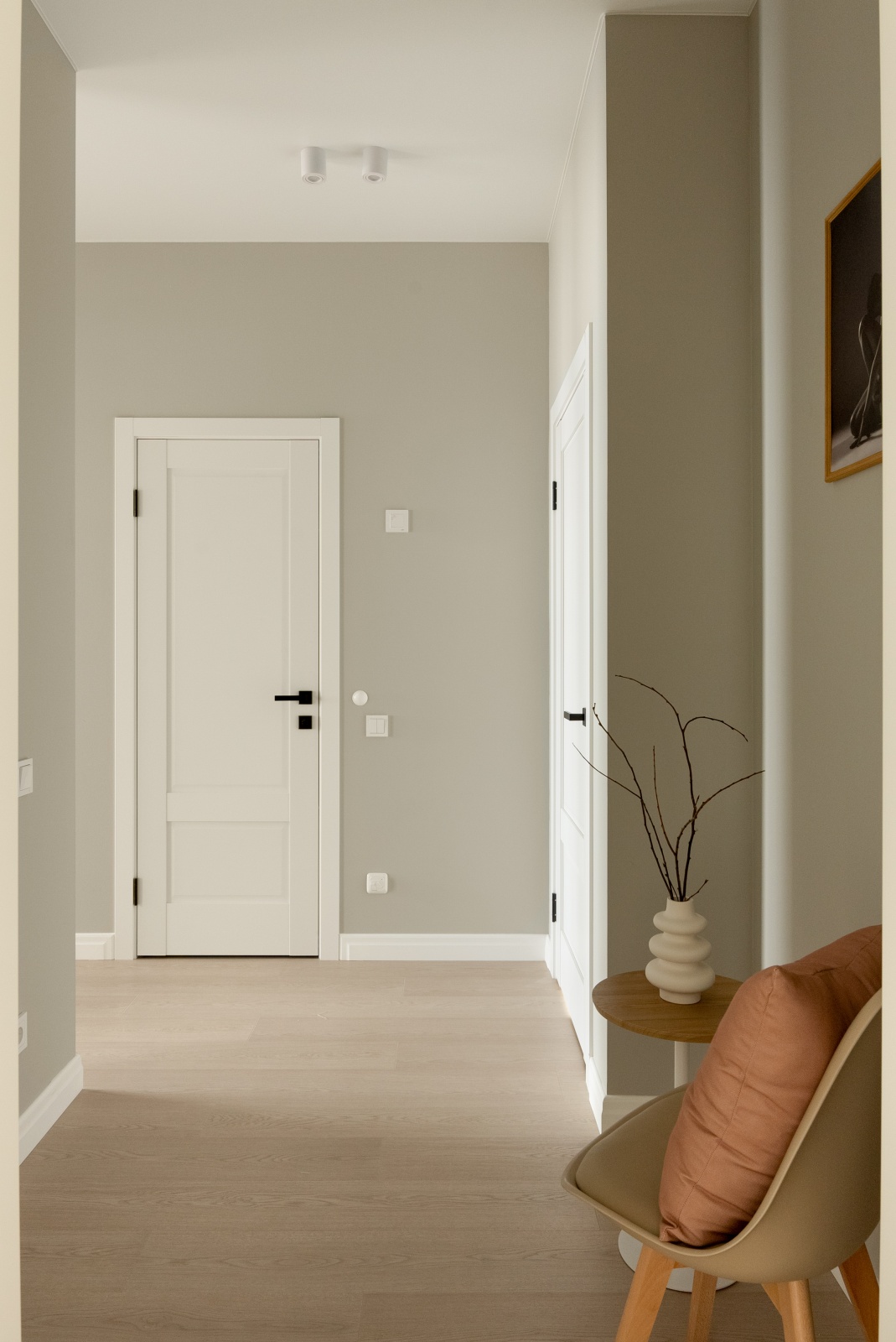 Большая трешка с парковкой