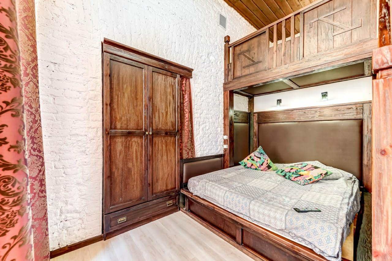 Двухуровневые апартаменты в самом центре