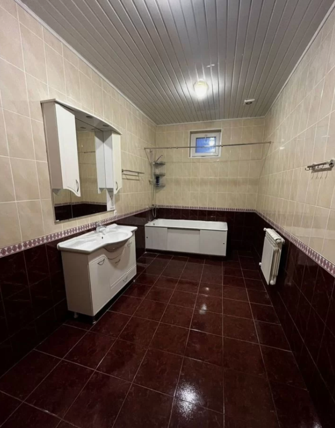 Аренда комфортабельного 5-к. дома, 400 м²