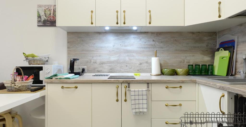 Апартаменты GreenGrey на Дальневосточном