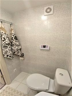 Квартира в пяти минутах от станции метро Петроградская. 