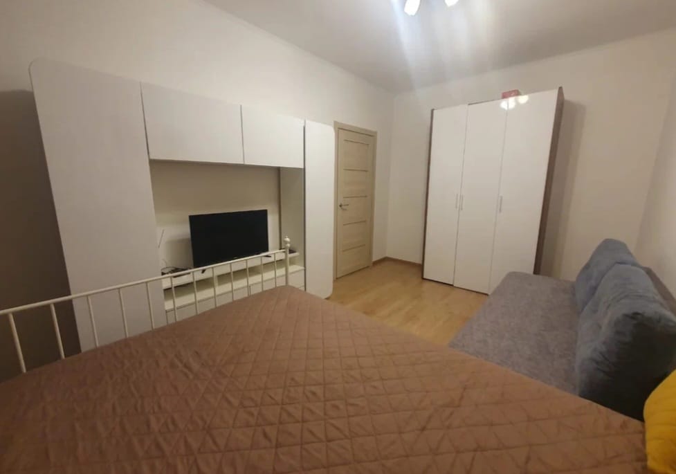 Однокомнатная на Плесецкой 20/2