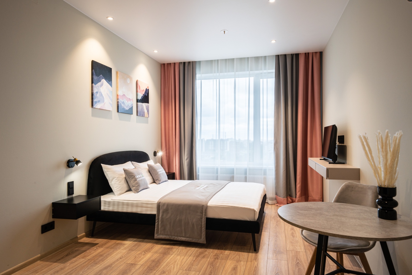 Inndays Apartments на Ладожской