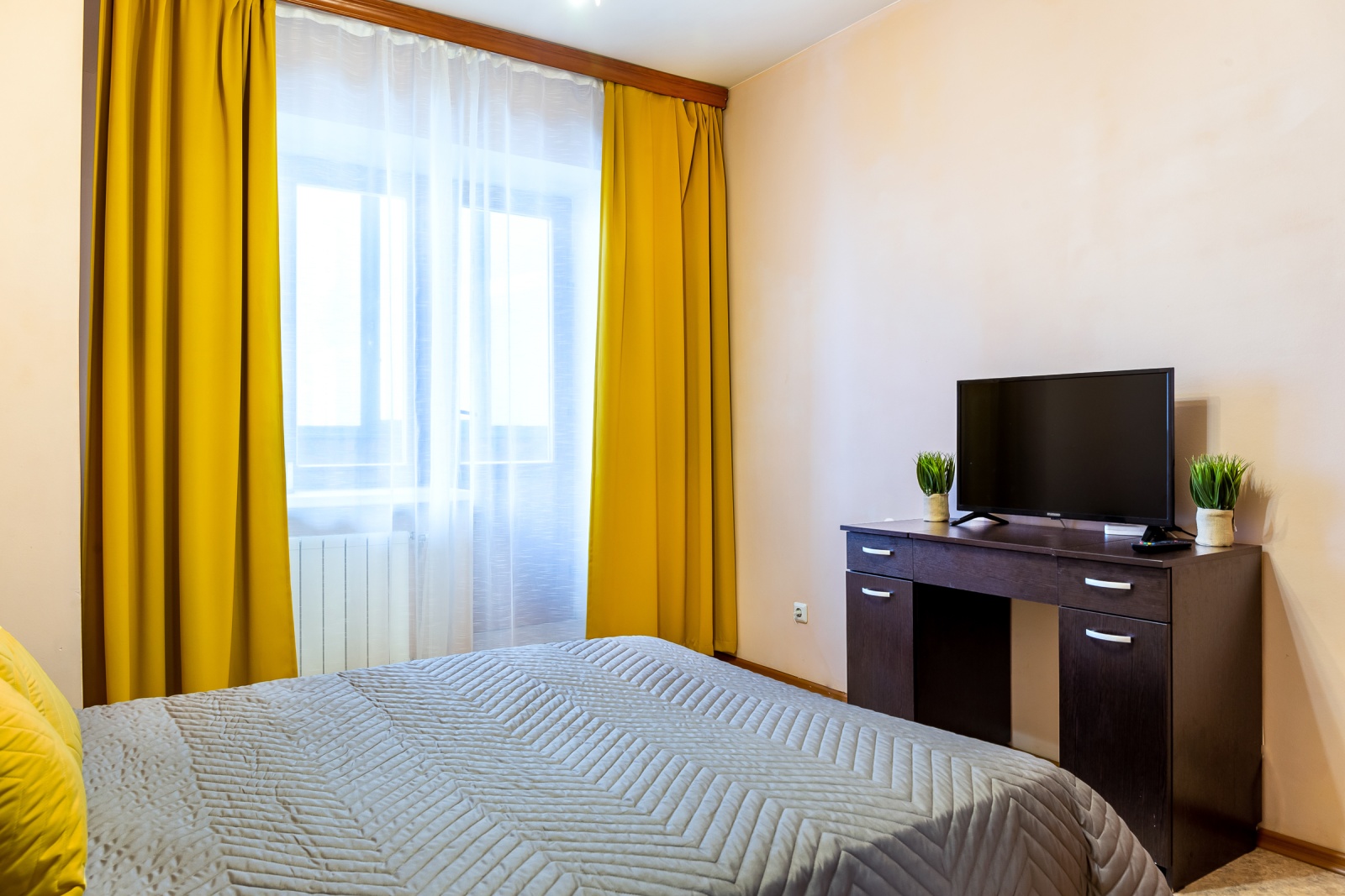 Однокомнатная около метро