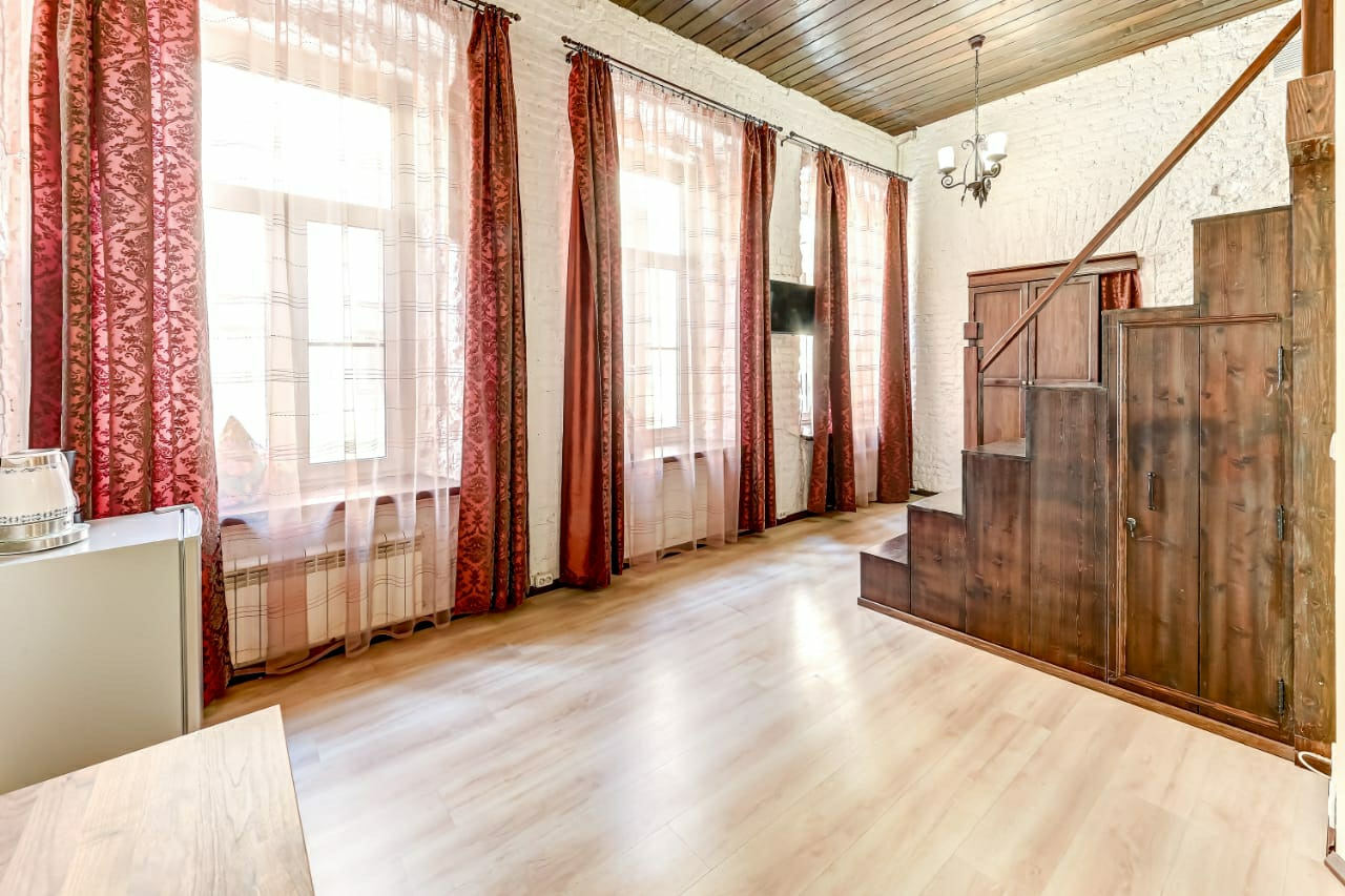 Двухуровневые апартаменты в самом центре