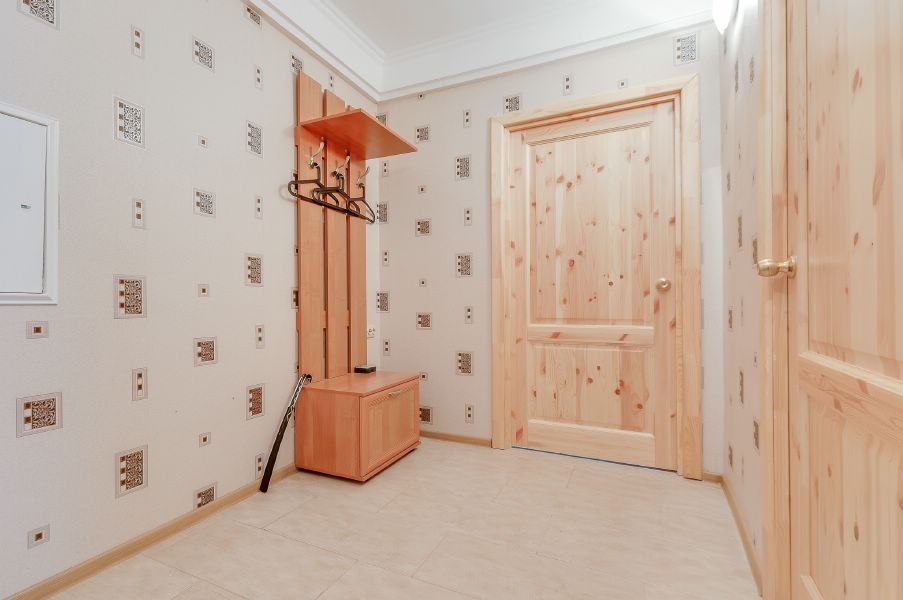 Двухкомнатная квартира около метро "Московская"