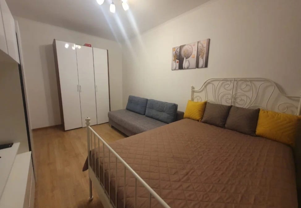 Однокомнатная на Плесецкой 20/2