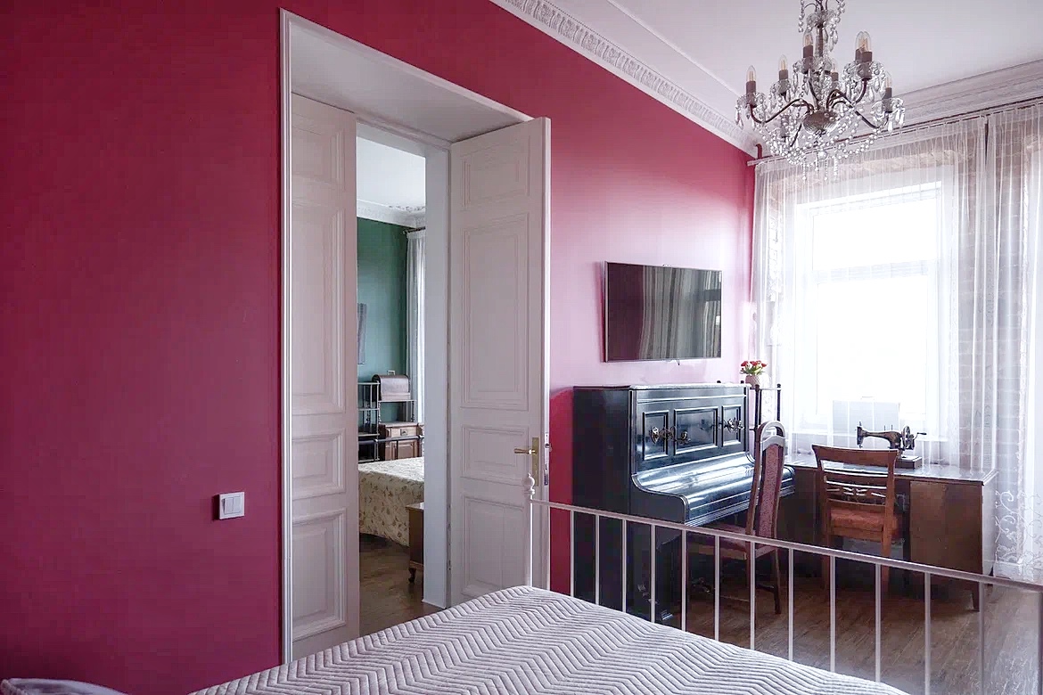 Аутентичная квартира на Жуковского