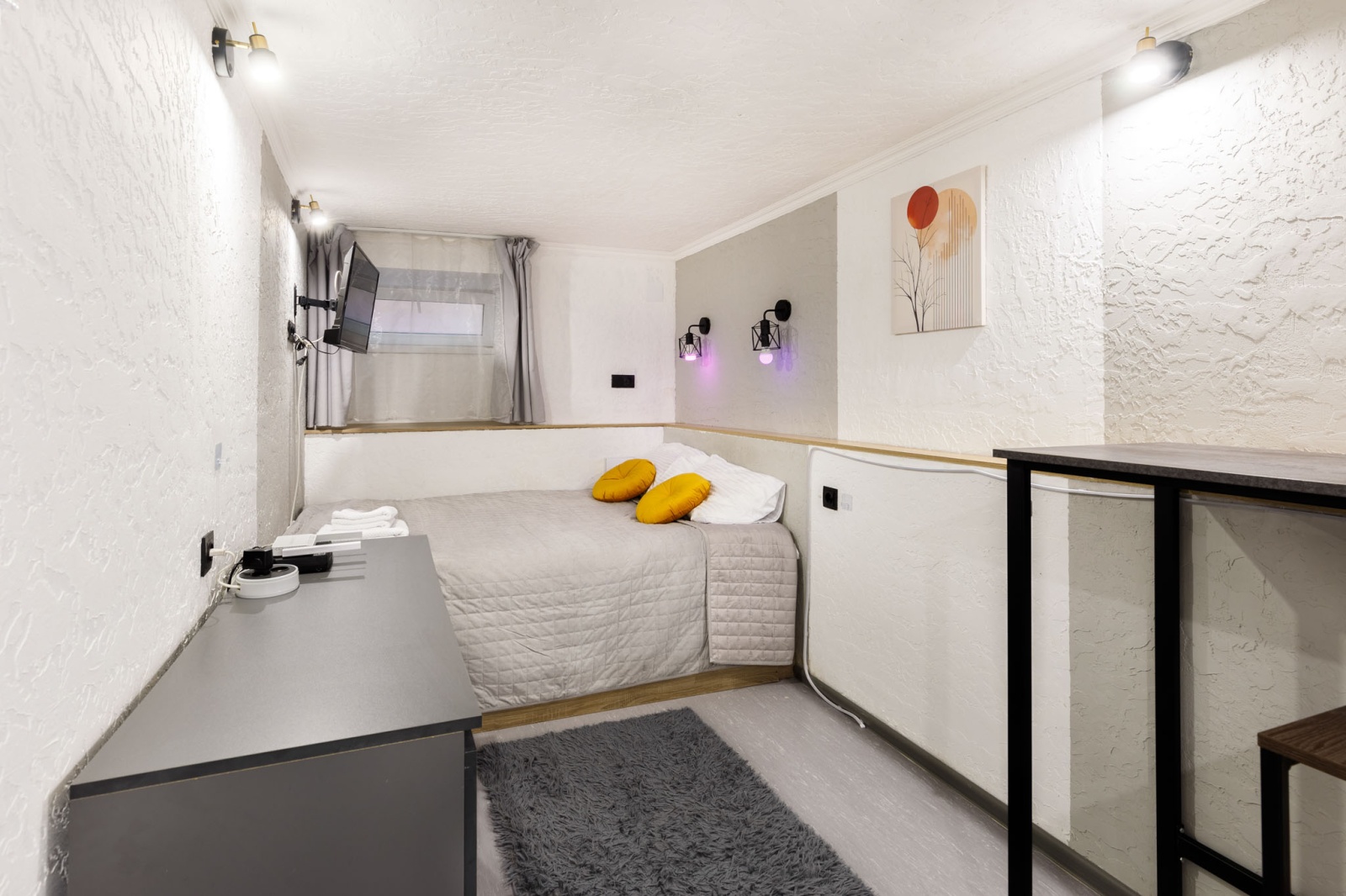 Комфортабельная, чистая, уютная студия в самом сердце Санкт-Петербурга!