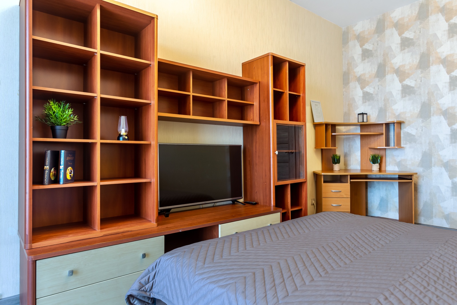 Однушка на Фермском ш., 20, корпус 2