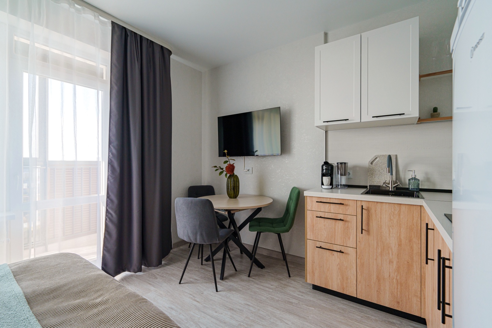 Светлая, красивая, уютная квартира-студия!