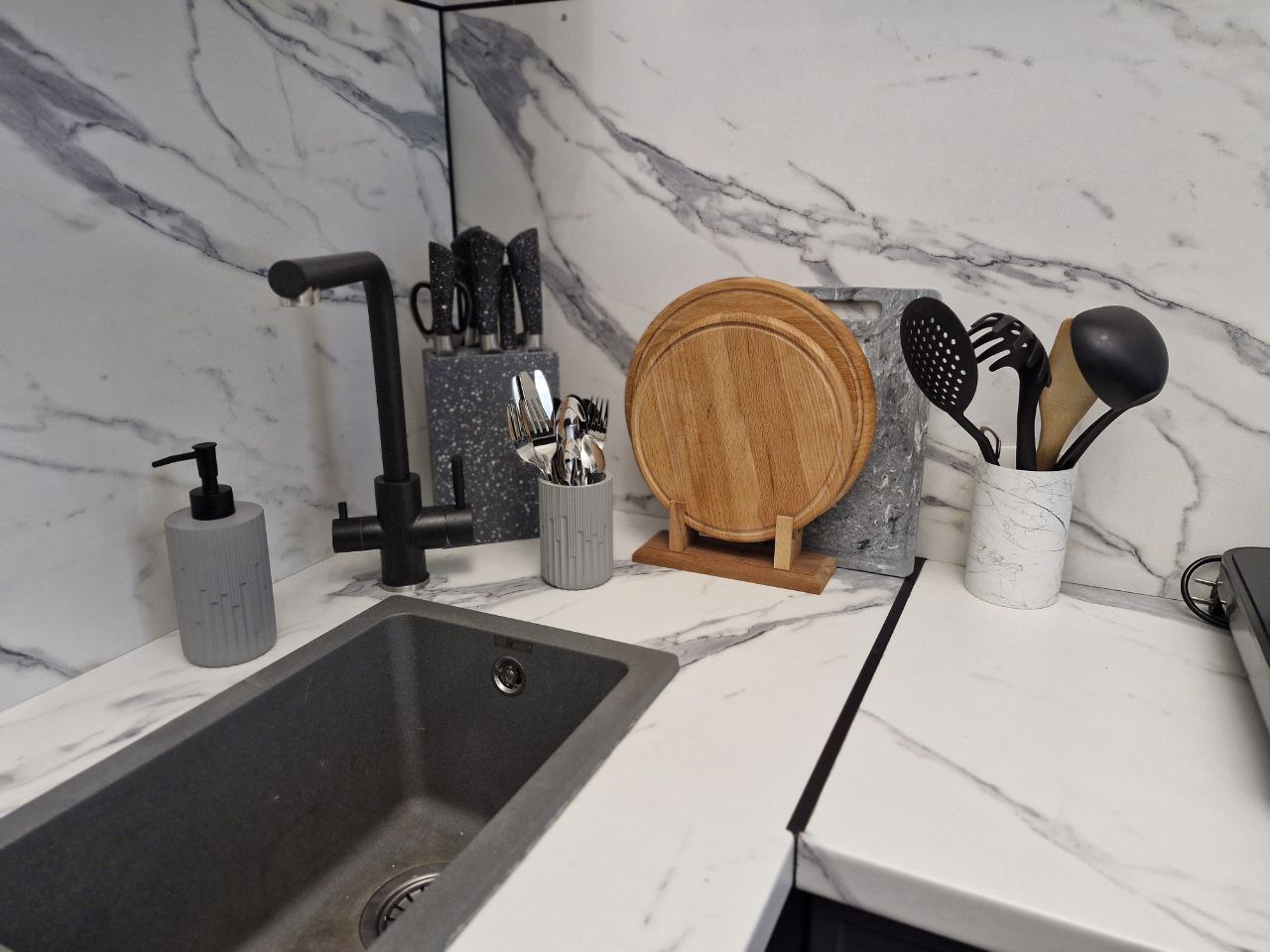 Квартира-студия APARTS в историческом центре, Боровая 11-13