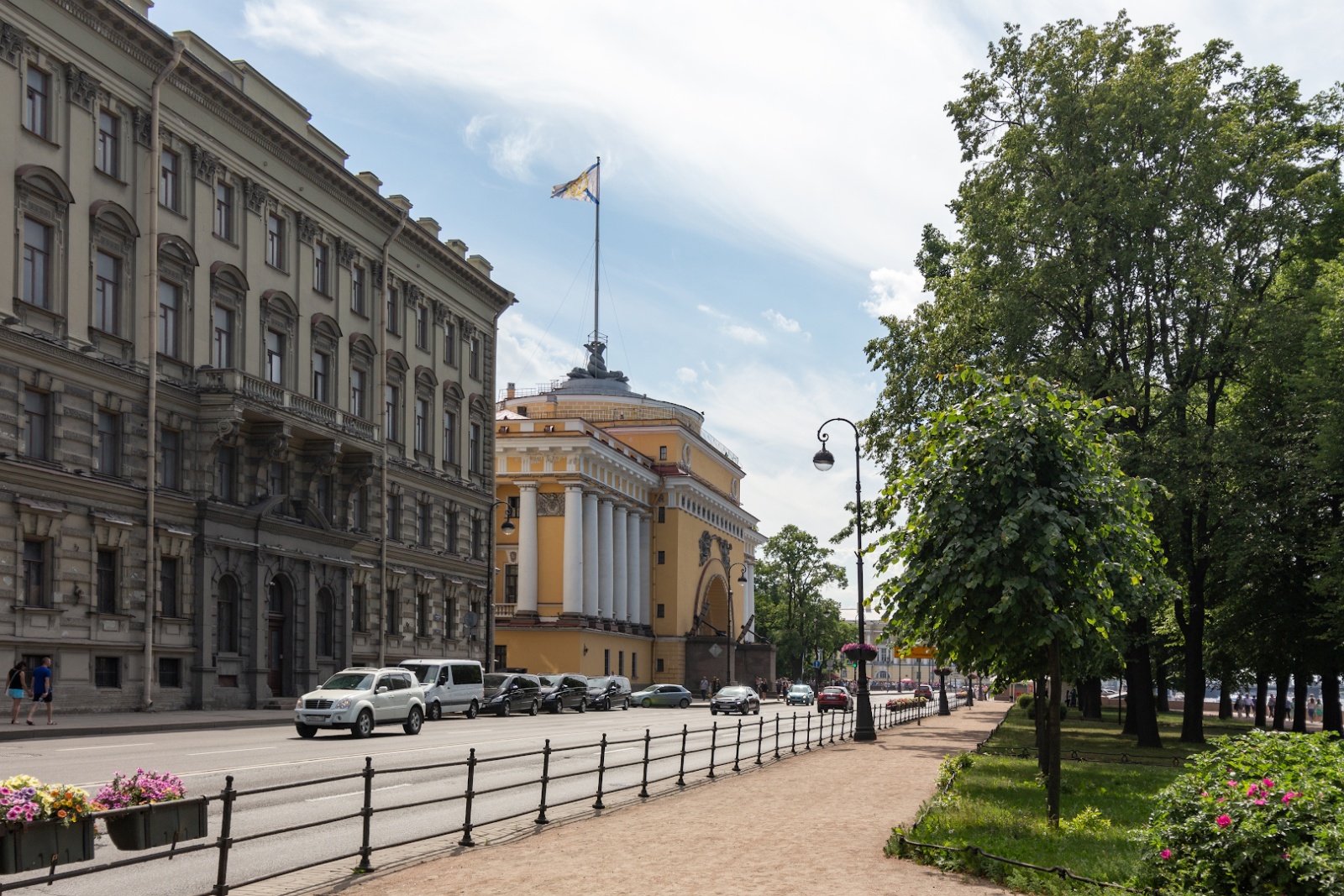 Двухкомнатные апартаменты "UPiter" у Эрмитажа и Дворцового моста
