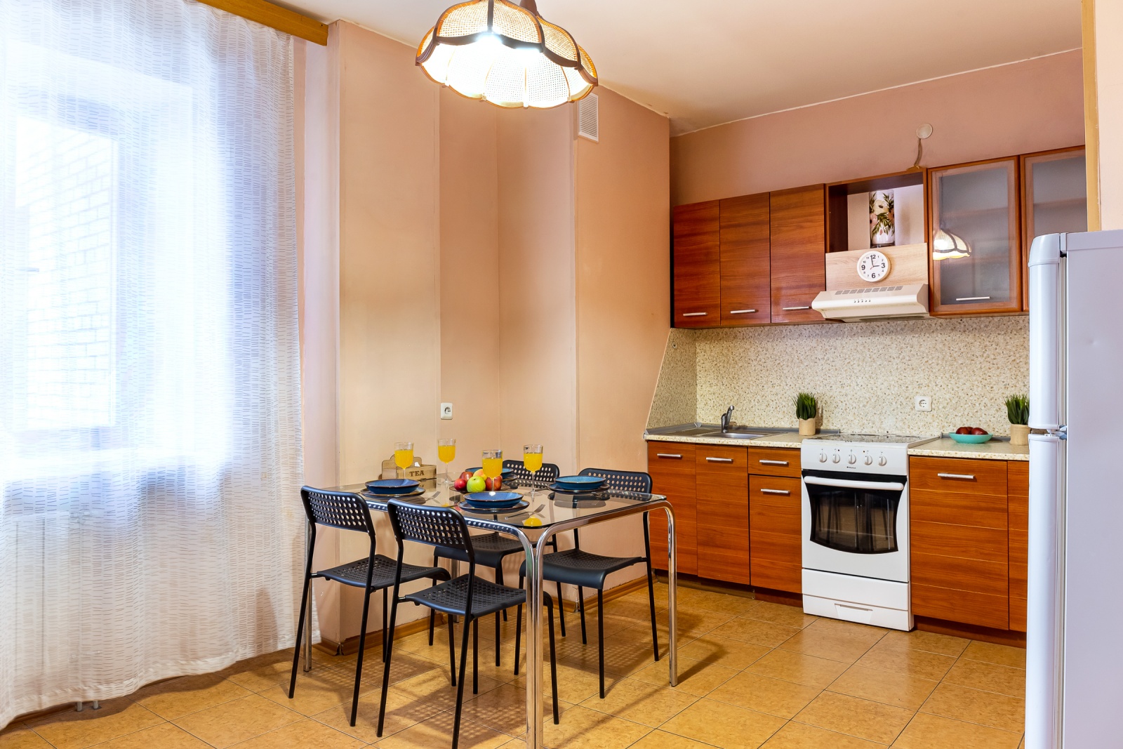 Однокомнатная около метро