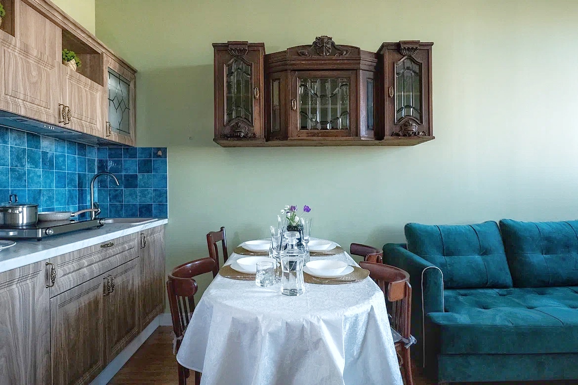 Аутентичная квартира на Жуковского