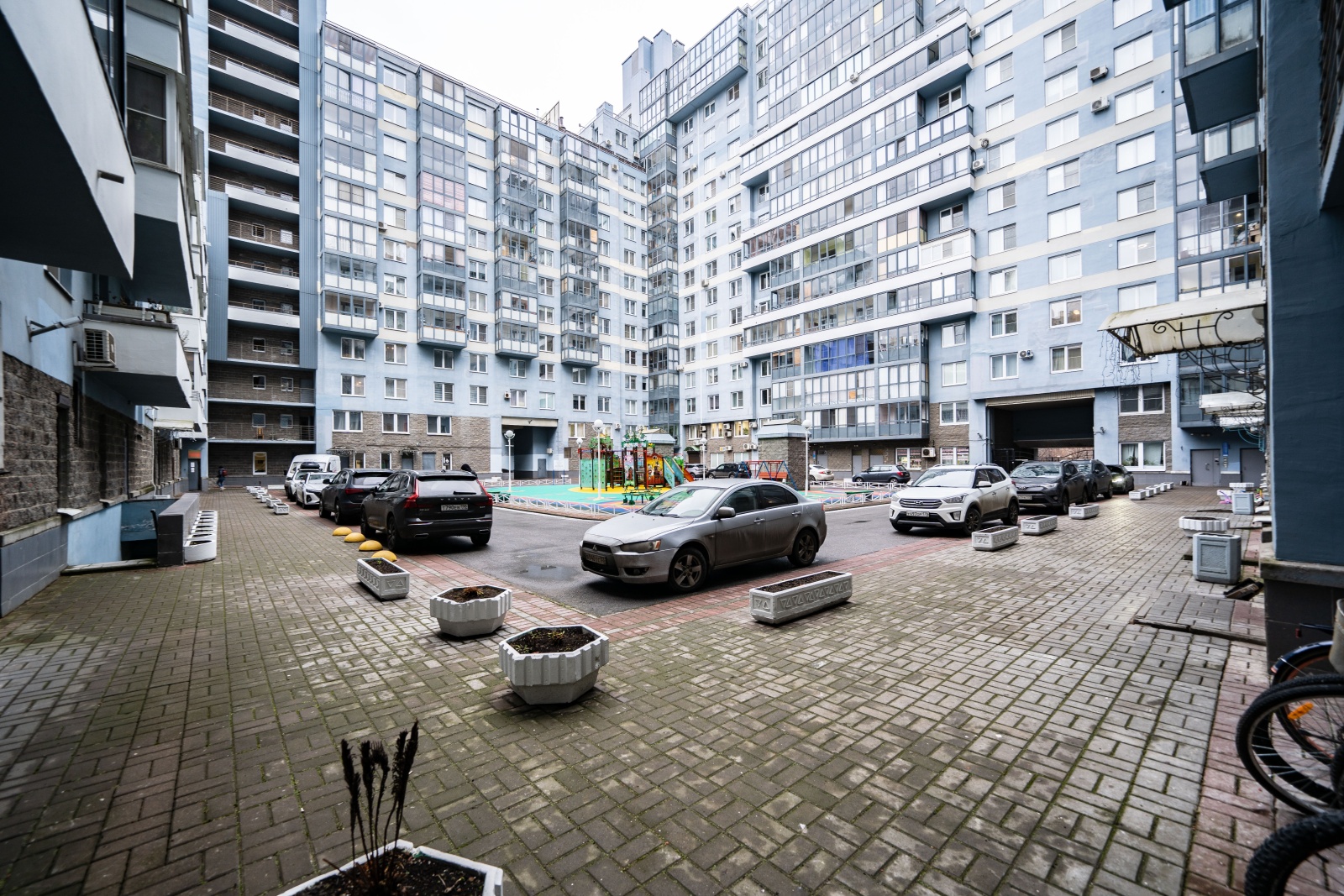 Inndays Apartments Капитанская 4