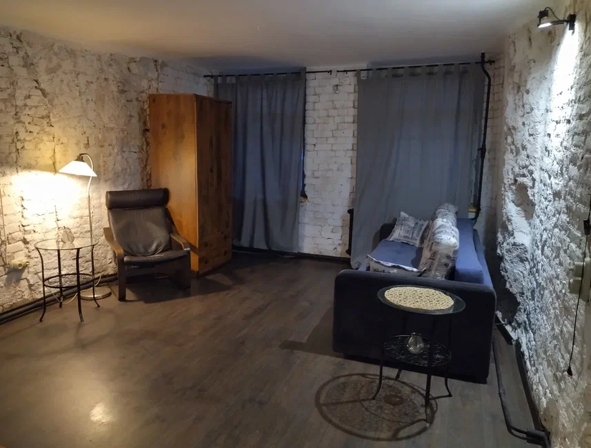 Просторная квартира на набережной Невы 