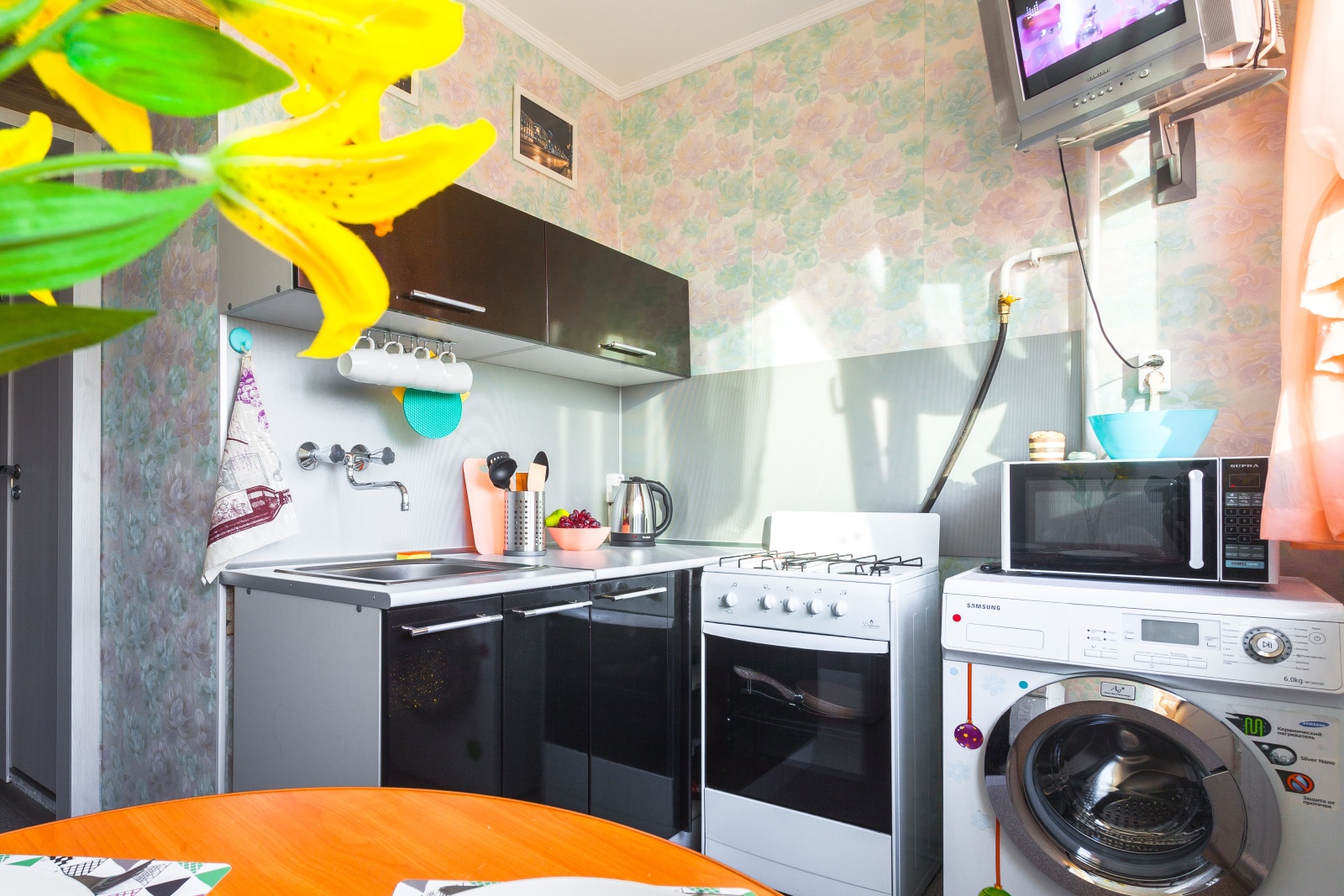 Однокомнатная на Белы Куна 13 к.4