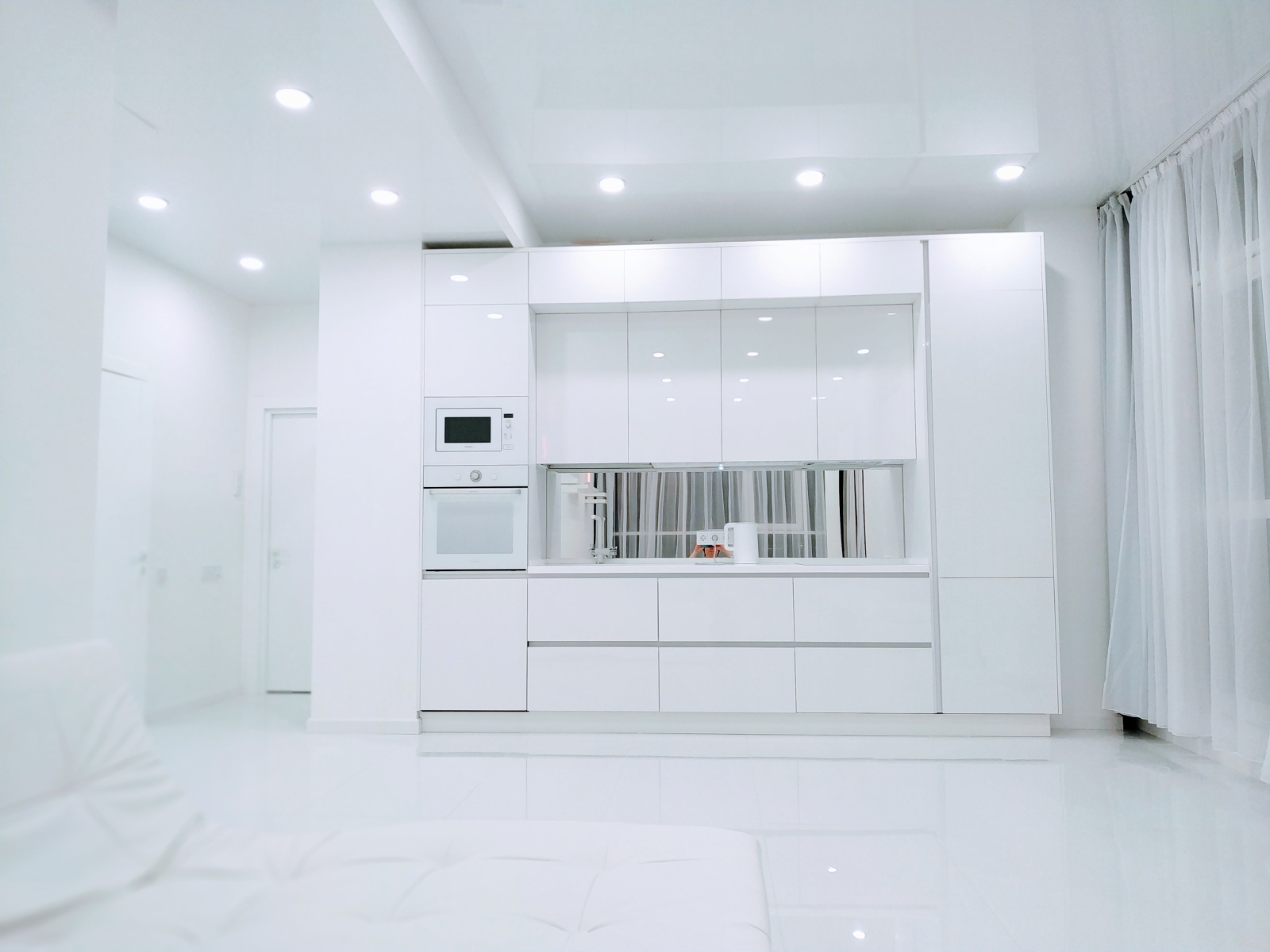 Белоснежные апартаменты, парящие над Петербургом