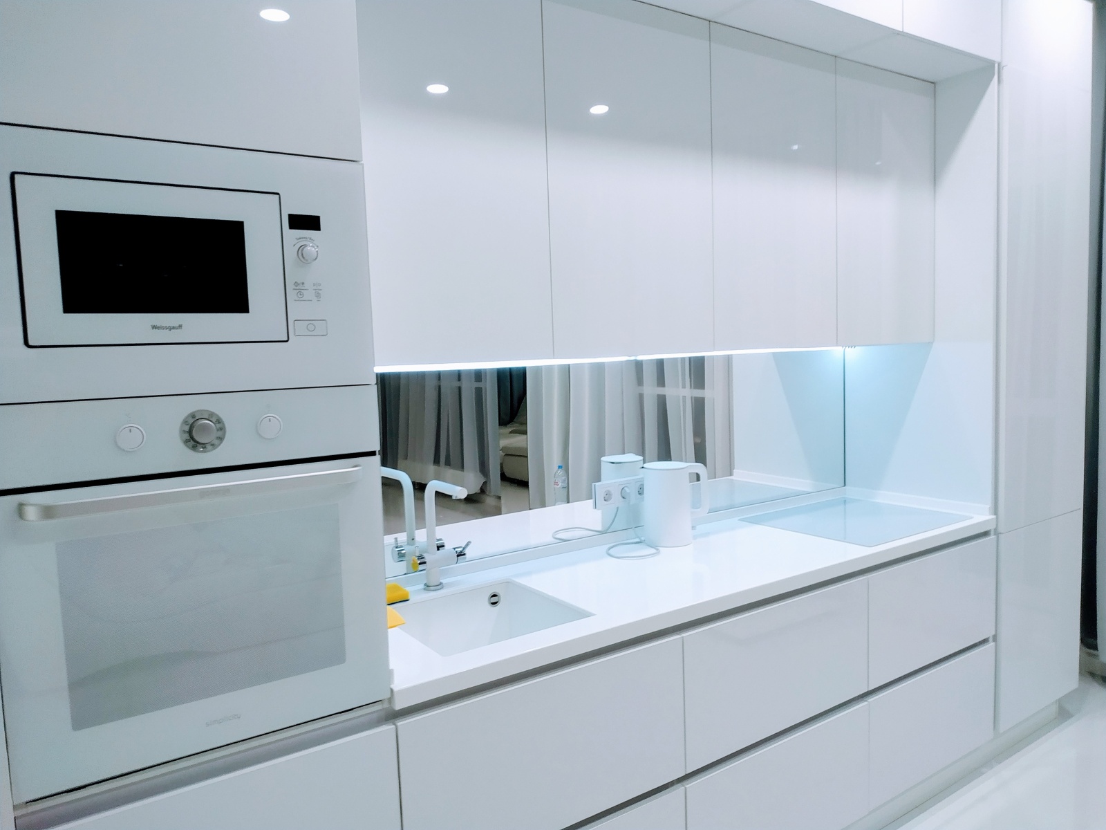 Белоснежные апартаменты, парящие над Петербургом