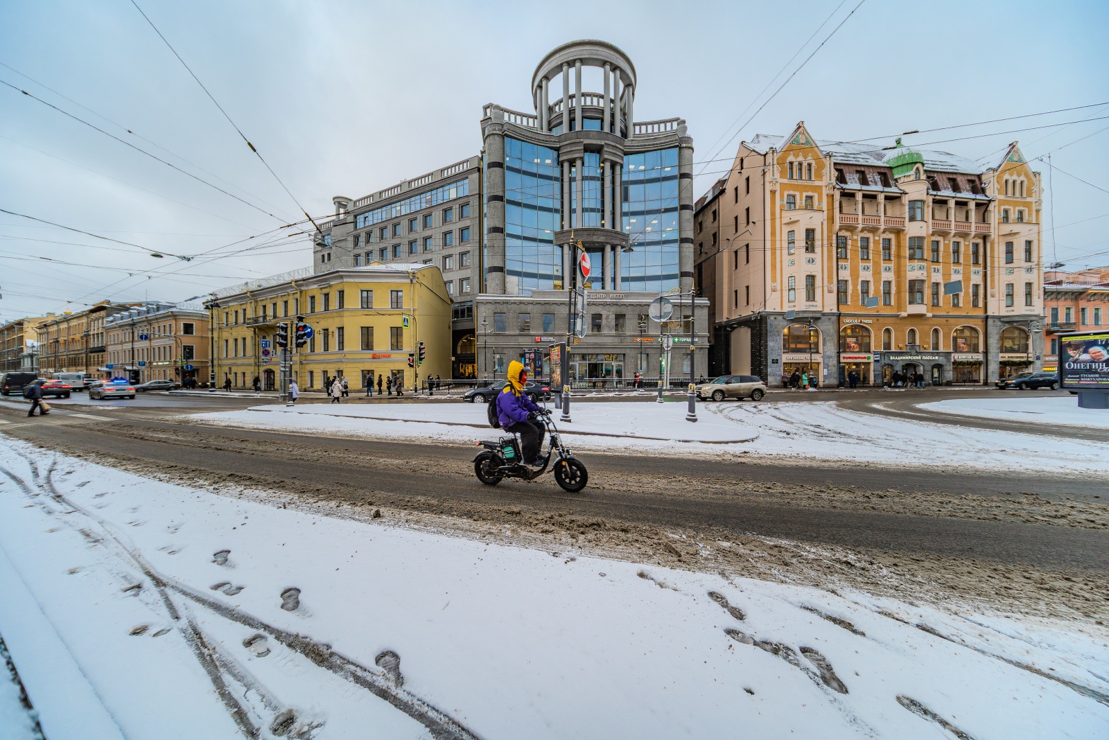 Коломенская 10