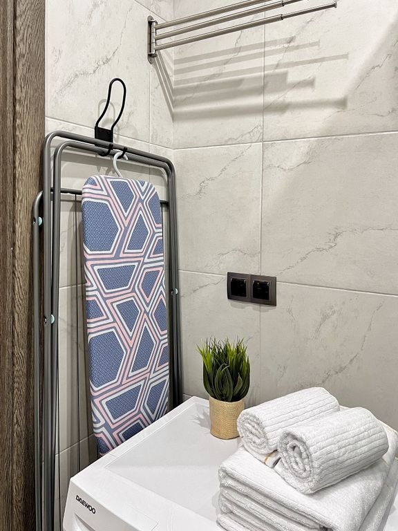 Отличная квартира в Адмиралтейском районе Санкт-Пeтербургa на берегу Обводного канала!