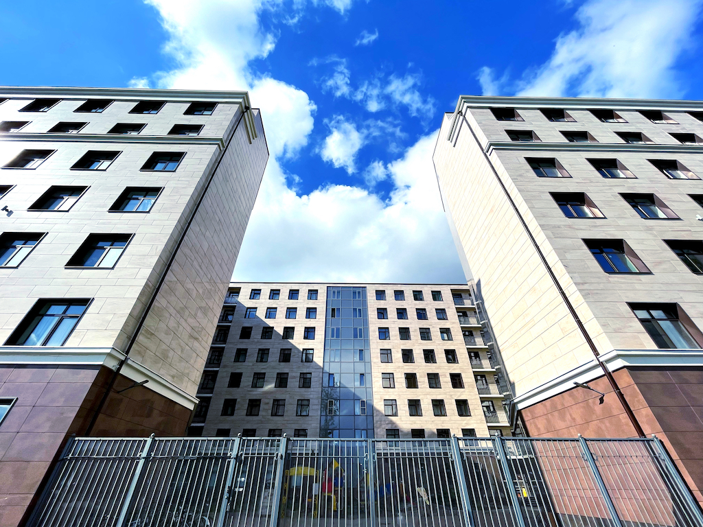 Савушкина 104 Апартаменты для 1-2 взрослых и 1-2 детей с видом на Елагин Остров