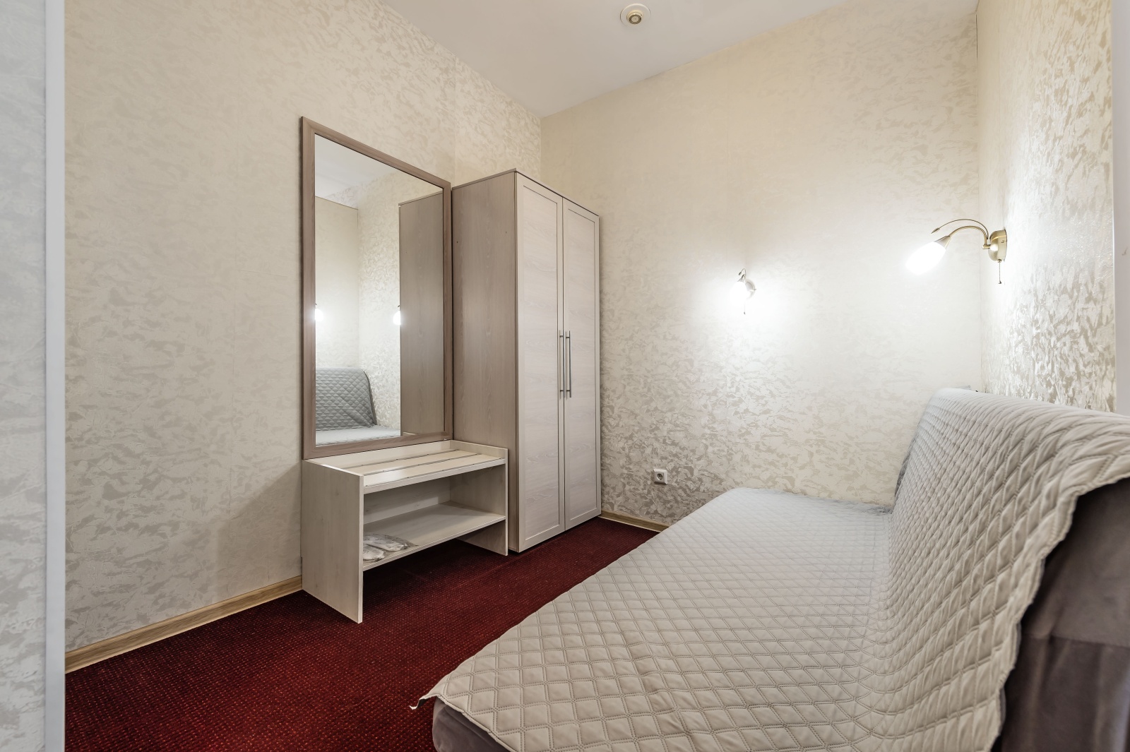 Просторный номер на Б.Конюшенной