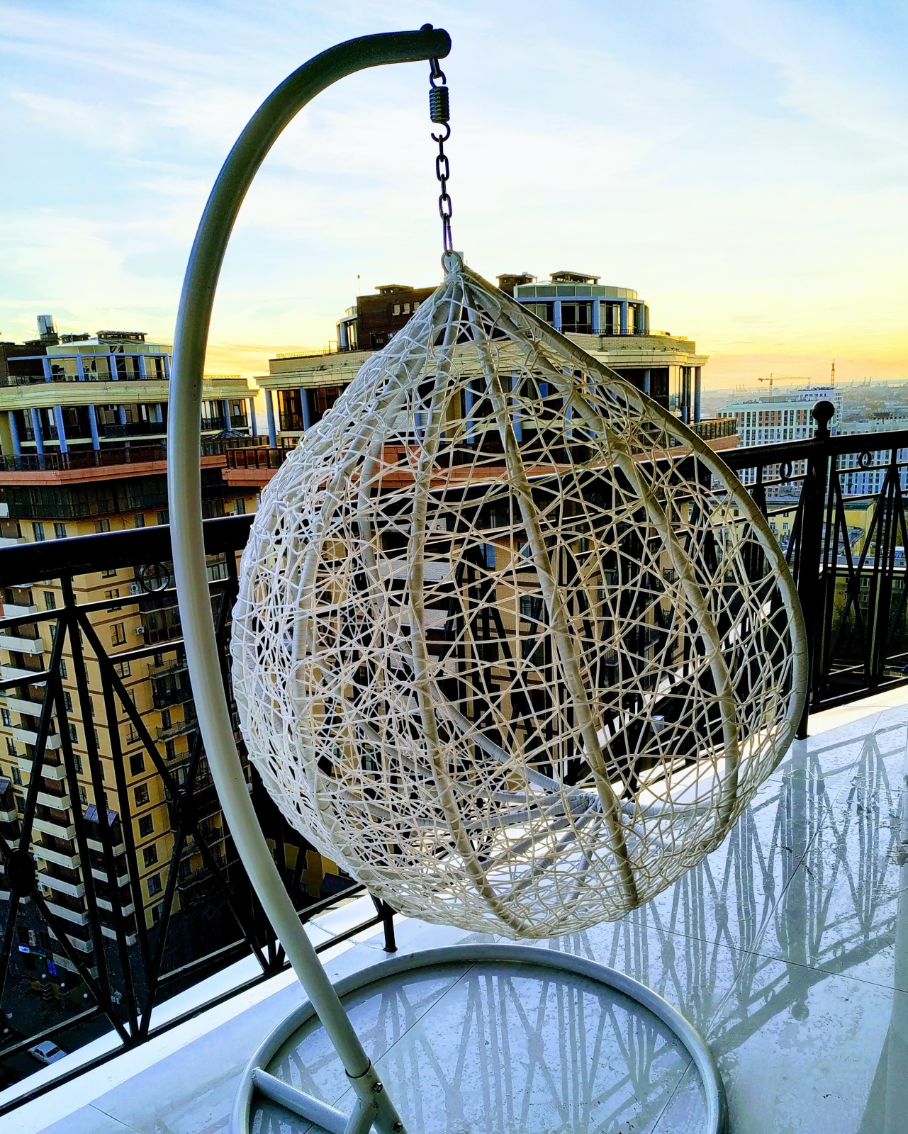 Белоснежные апартаменты, парящие над Петербургом