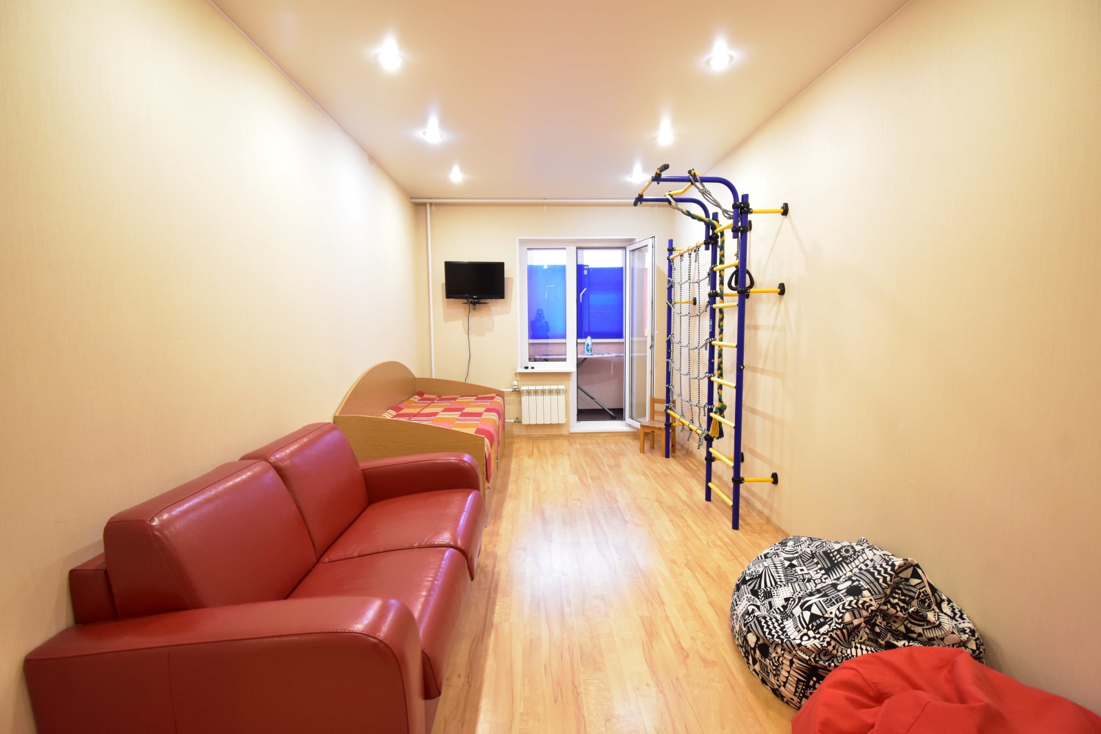 Отличная квартира для большой семьи!