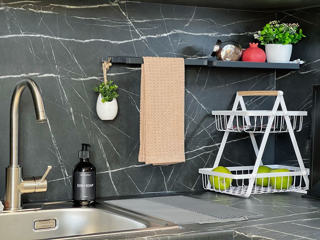 Отличная квартира в Адмиралтейском районе Санкт-Пeтербургa на берегу Обводного канала!