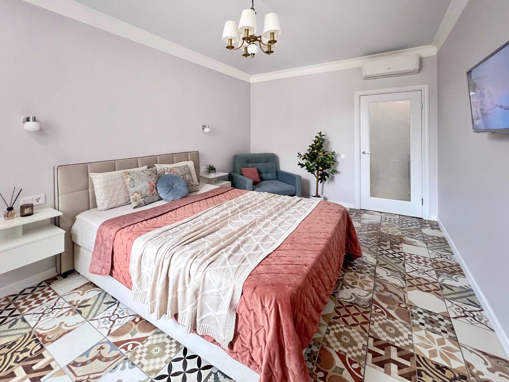  Шикарная квартира в историческом центре Санкт-Петербурга