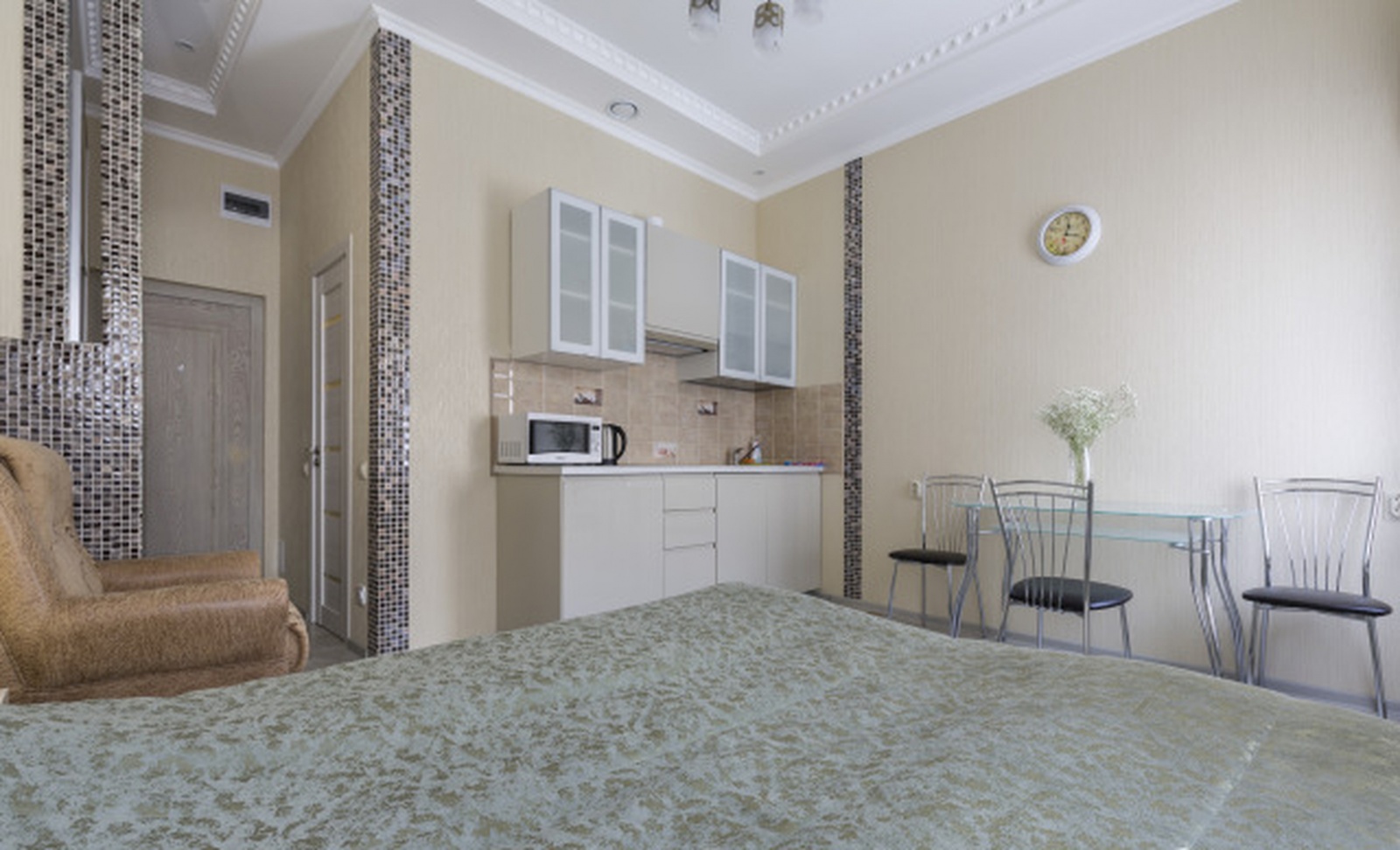 Студия: наб. реки Мойки, 70 