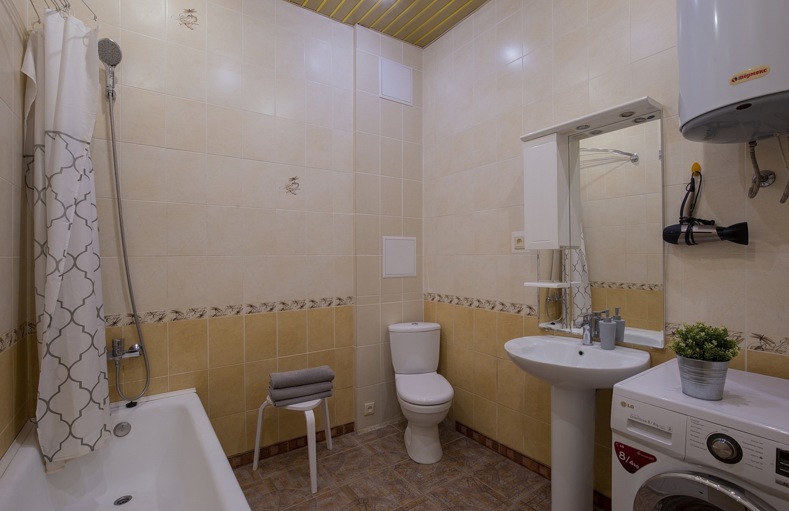 Трехкомнатные апартаменты Город Рек у Летнего сада и Марсова поля