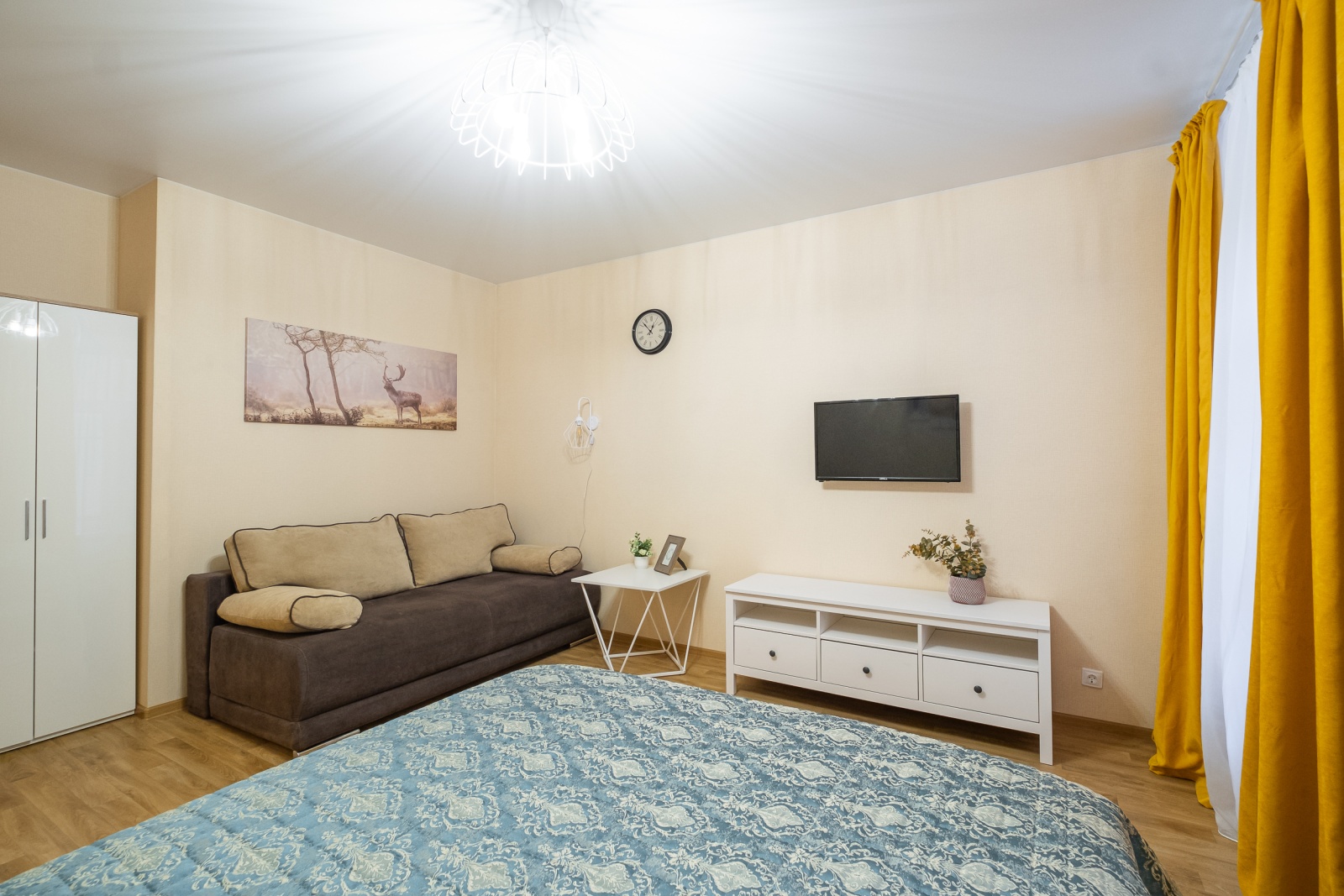 Яркая 2-к квартира в центре у метро