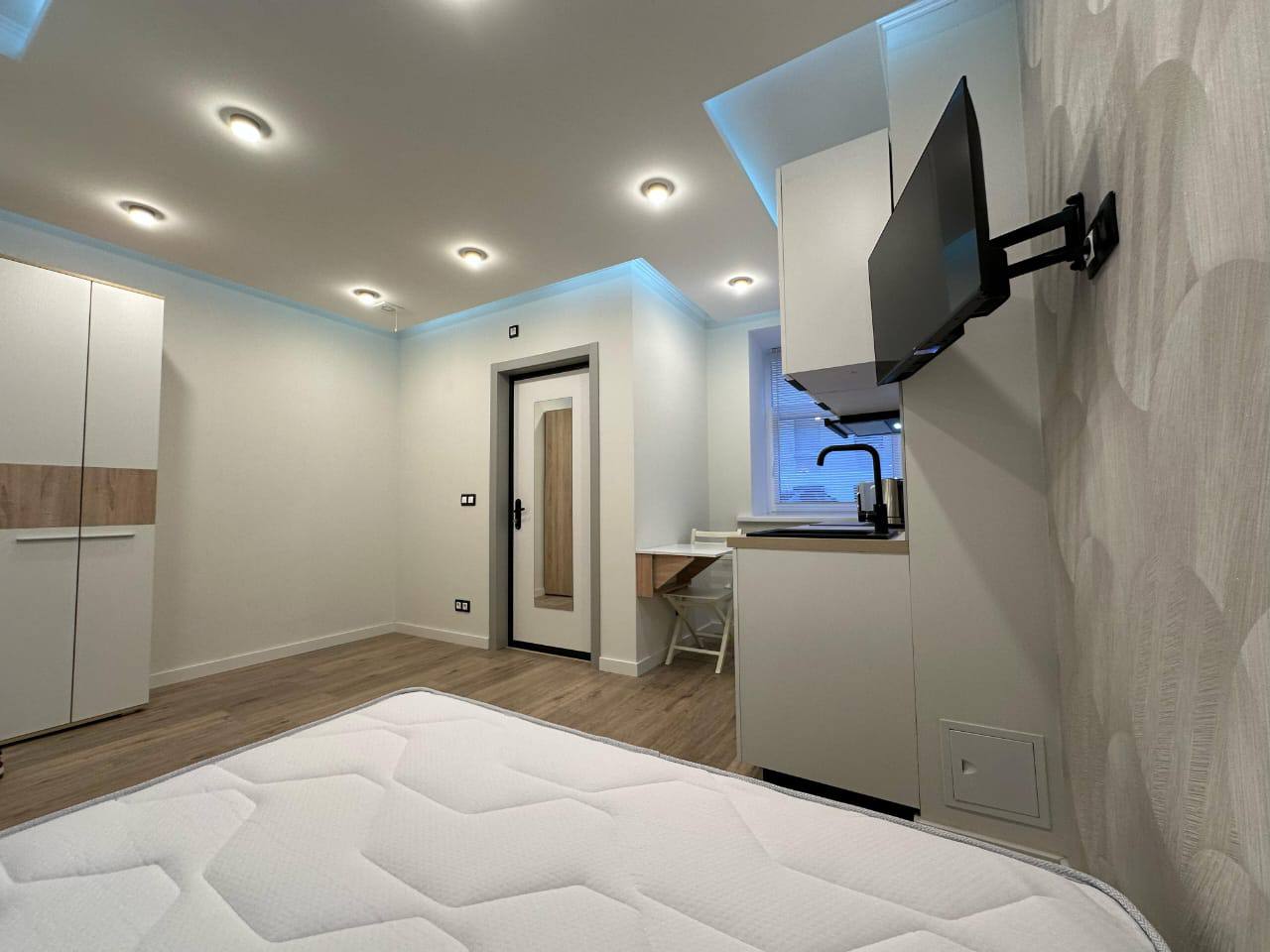 Светлая студия в историческом центре Санкт-Петербурга!