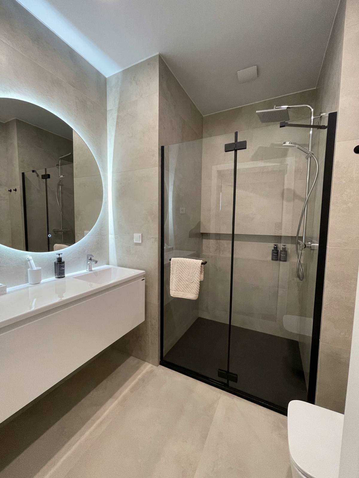 Современная квартира с видом на природу