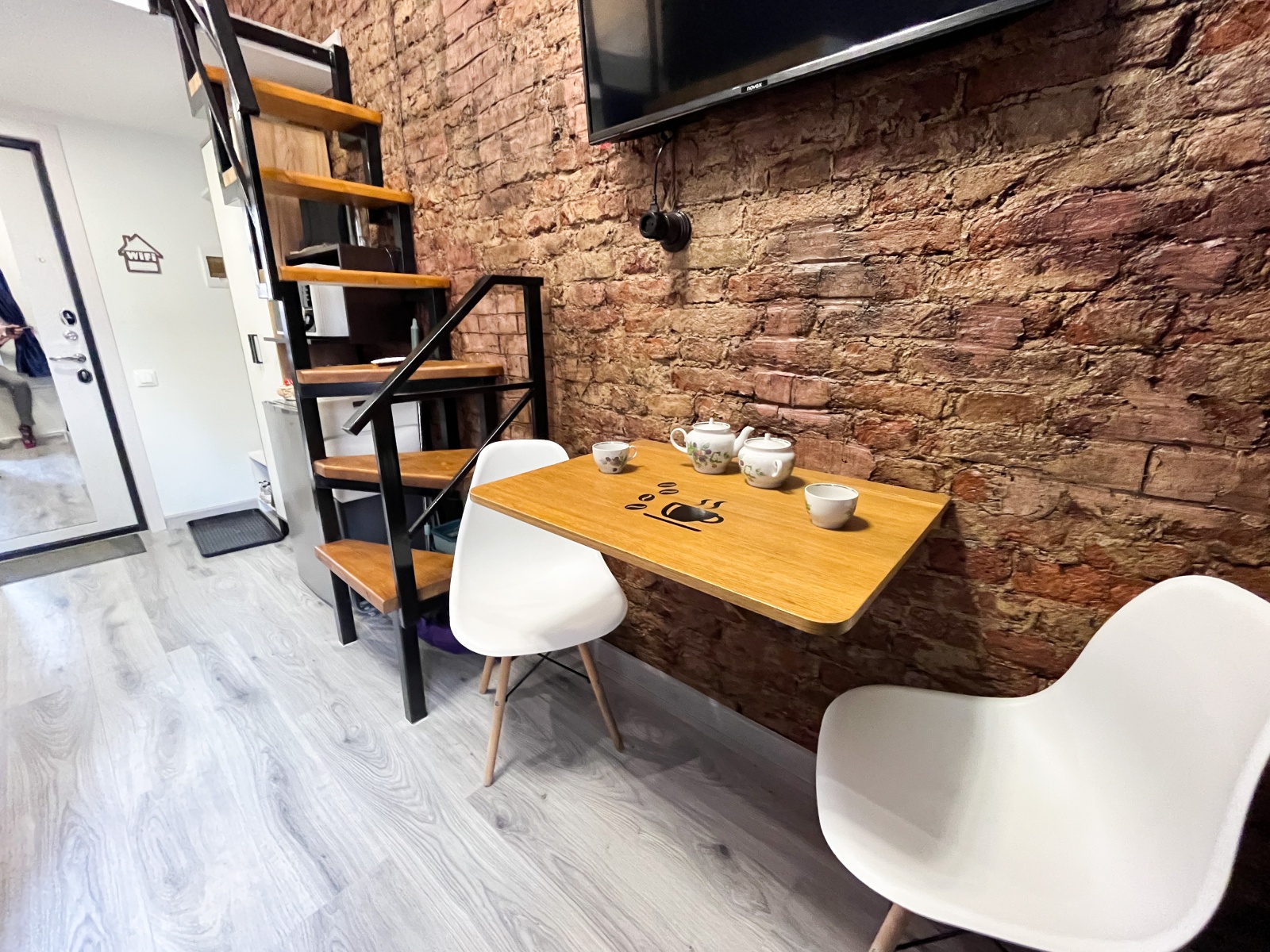 Сдается стильная 2х ярусная студия с новым ремонтом в центре Петербурга, рядом с Мариинским театром.