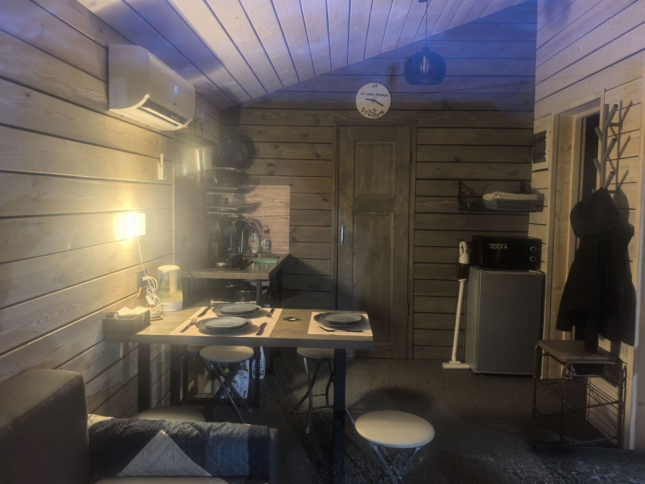 Уютный дом c чанoм и бaнeй для незабываемого oтдыхa