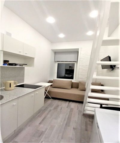 Квартира в пяти минутах от станции метро Петроградская. 